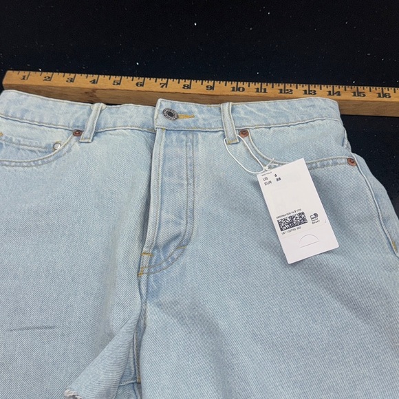 Short H&M Blue Jean Shorts Classic Cut-Off Style - Picture 4 of 7